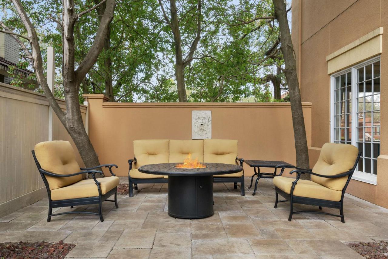 Hampton Inn New Orleans/St.Charles Ave Exterior foto