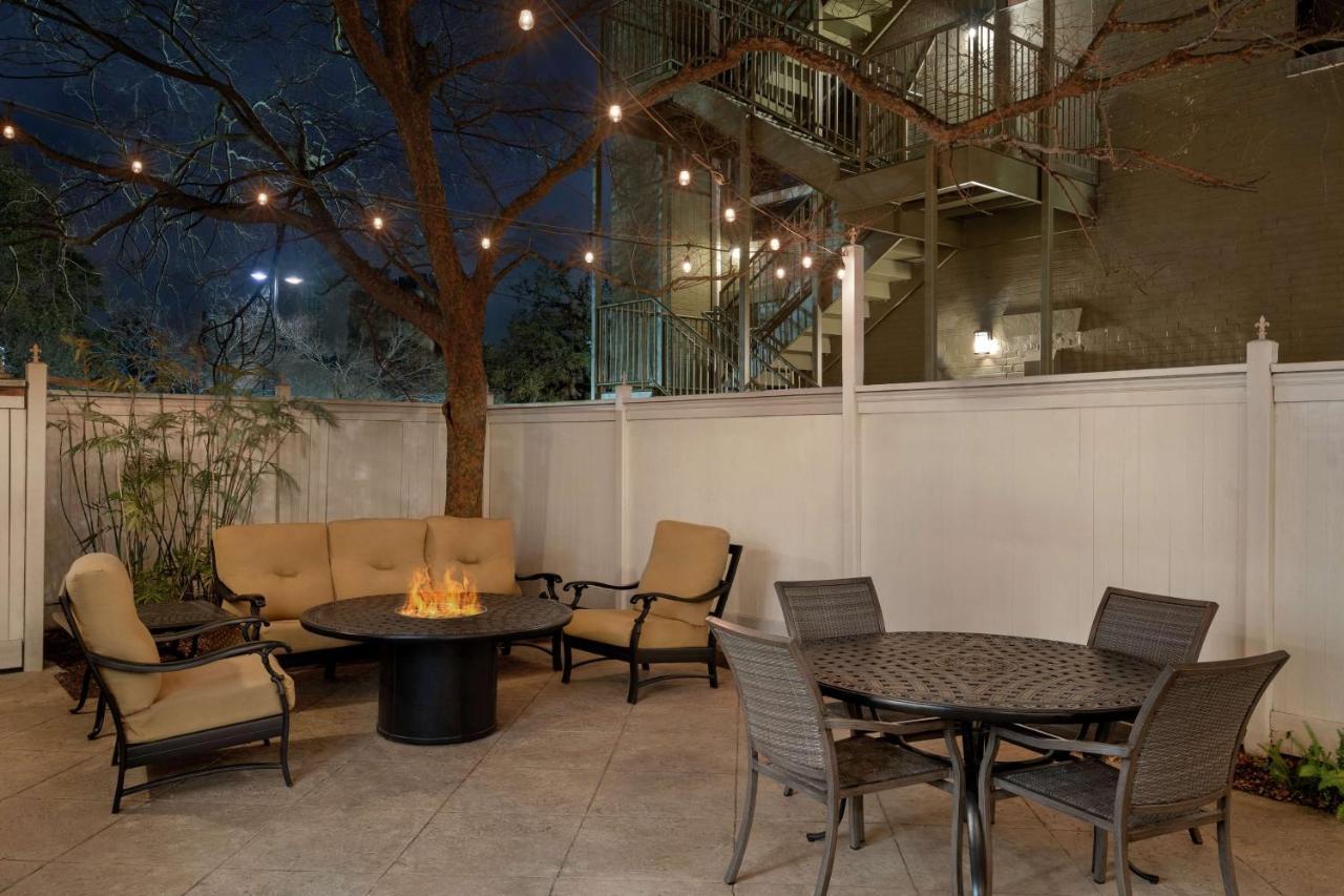 Hampton Inn New Orleans/St.Charles Ave Exterior foto